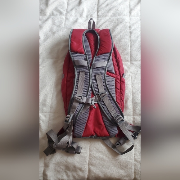 NEW - ULTIMATE DIRECTION Hydrapak with water bladder, Water Hydration Backpack - Picture 6 of 7